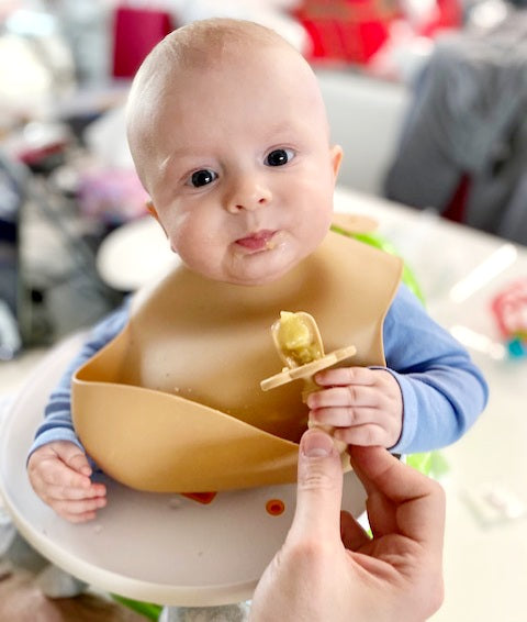 NTRODUCING CUTLERY TO BABY, feeding baby, baby weaning, baby feeding, baby led weaning tips, feeding tips,